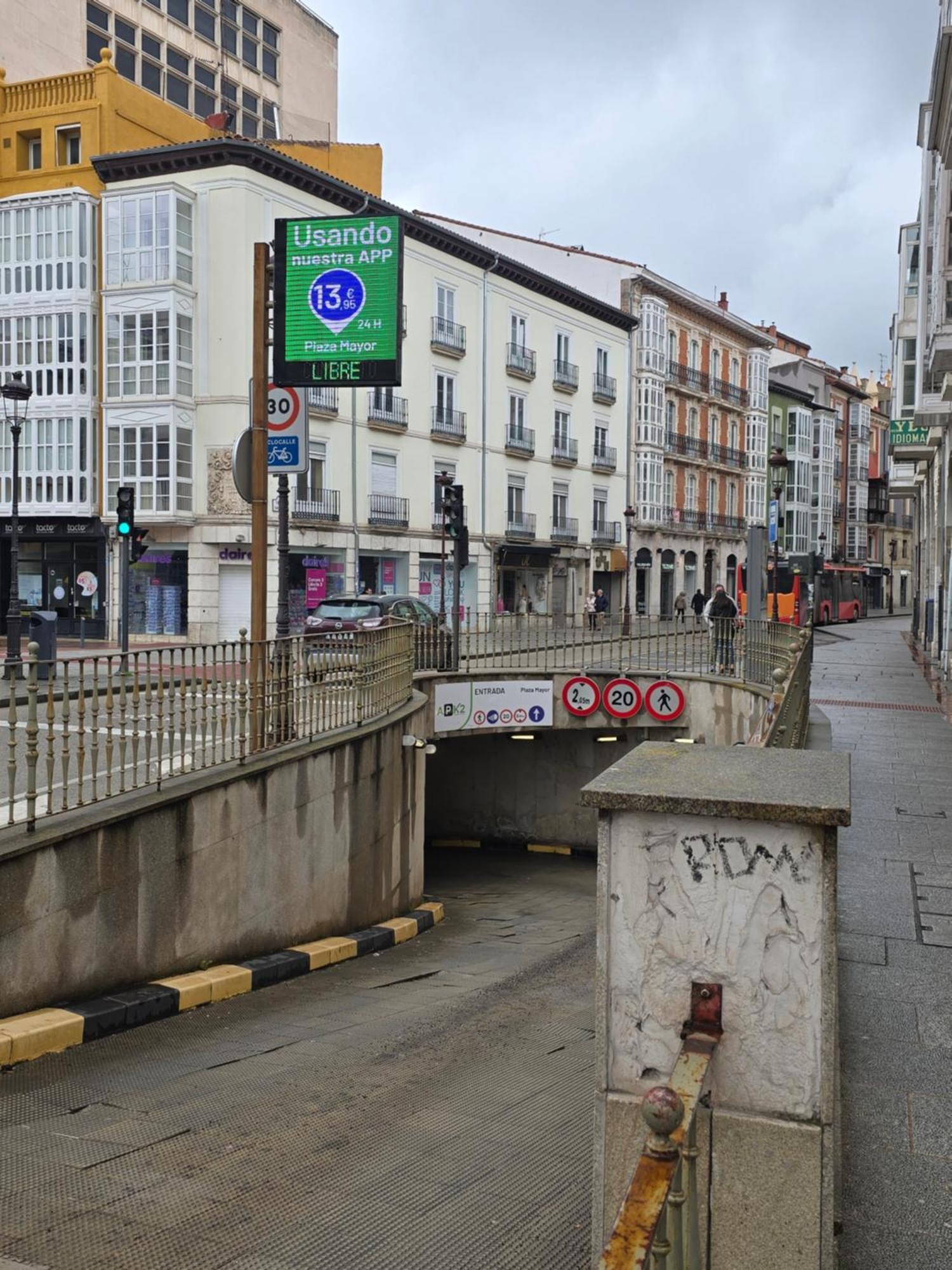 Edificio Aptos Turisticos - Burgos Centro Hc7 Exterior foto